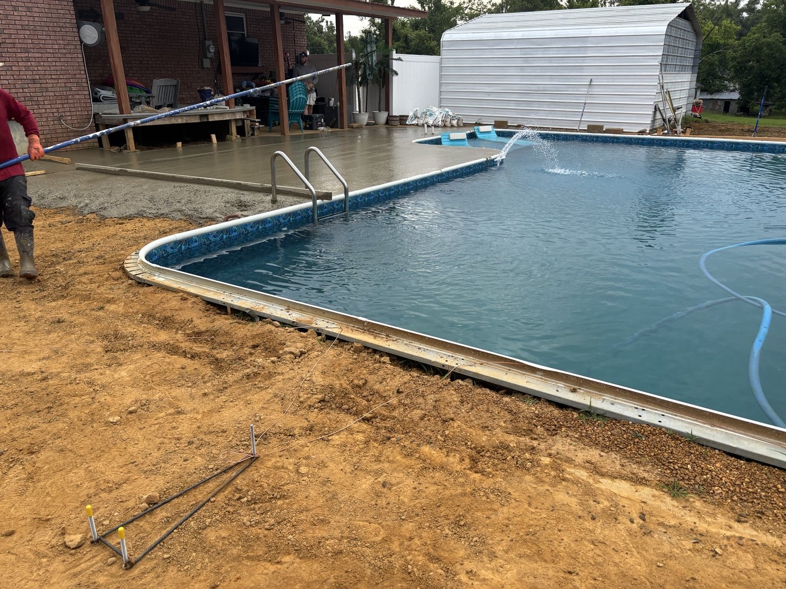 Curved pool deck installation